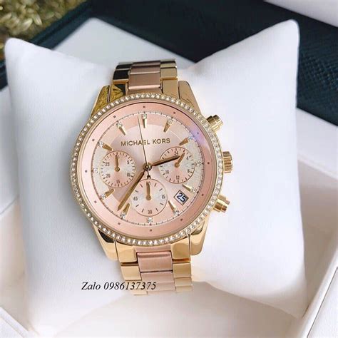 thương hiệu đồng hồ michael kors leflair